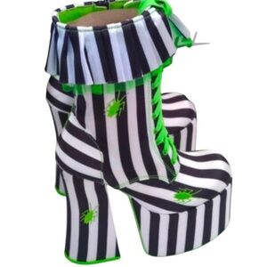 New WO Box sold out rare HTF Beetlejuice Platform Boots by Dolls Kill Size 5